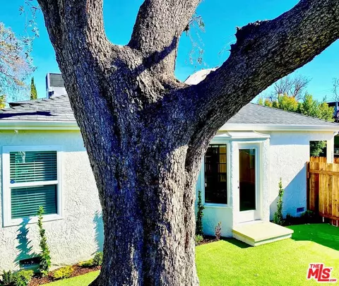 5222 Whitsett Ave #2, Valley Village, CA 91607