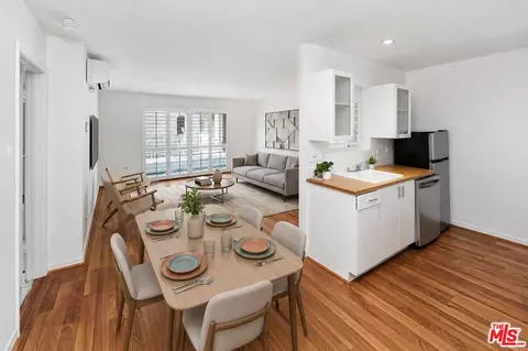 Dining - 1440 23rd St #302, Santa Monica, CA 90404 photo 1 of 1