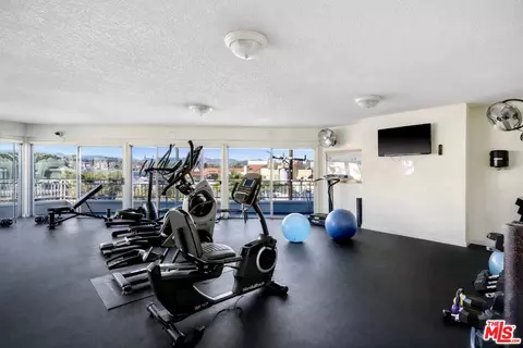 Other - 1440 23rd St #302, Santa Monica, CA 90404 photo 3 of 3