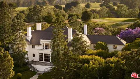 826 Greenway Dr, Beverly Hills, CA 90210