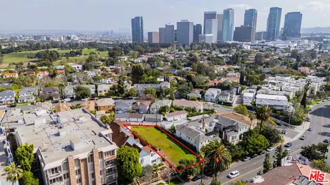 1270 S Beverly Glen Blvd, Los Angeles, CA 90024