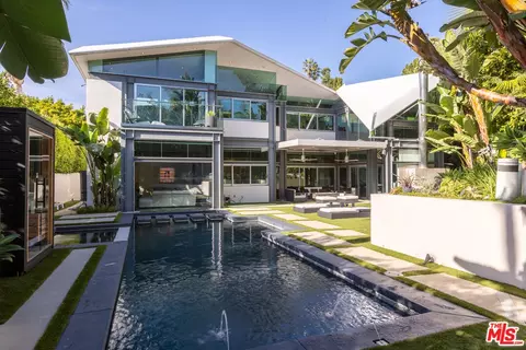 8538 Eastwood Rd, Los Angeles, CA 90046
