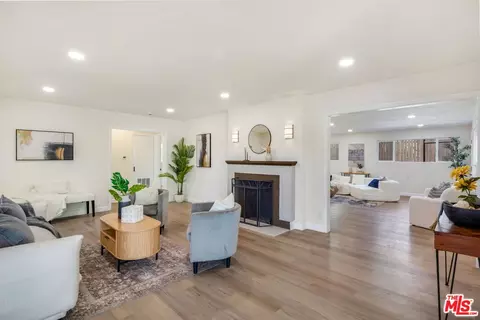 4933 W 20th St, Los Angeles, CA 90016