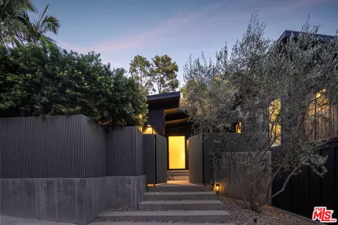 2538 Greenvalley Rd, Los Angeles, CA 90046
