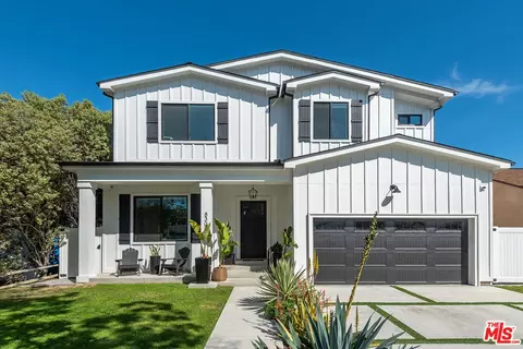 8308 Mcconnell Ave, Los Angeles, CA 90045