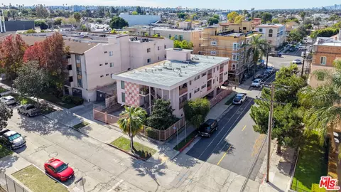 941 S Gramercy Pl, Los Angeles, CA 90019