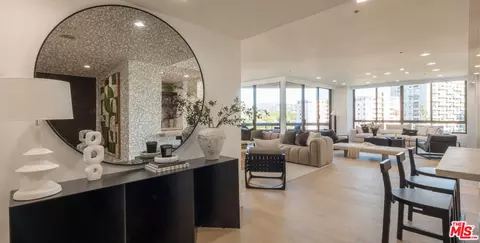 10430 Wilshire Blvd #802, Los Angeles, CA 90024