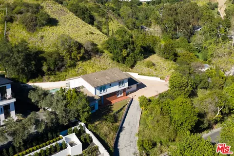 1181 Somera Rd, Los Angeles, CA 90077