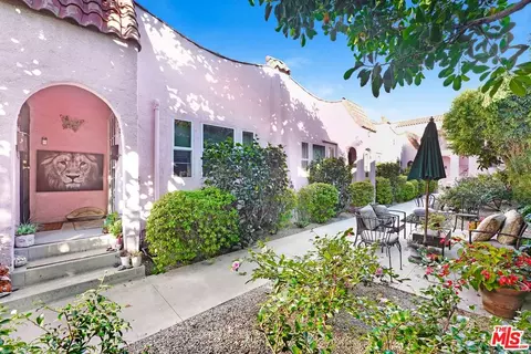 846 N Sycamore Ave, Los Angeles, CA 90038