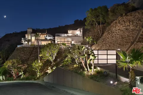 1815 N Crescent Heights Blvd, Los Angeles, CA 90069