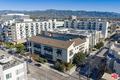 11231 Otsego St, North Hollywood, CA 91601