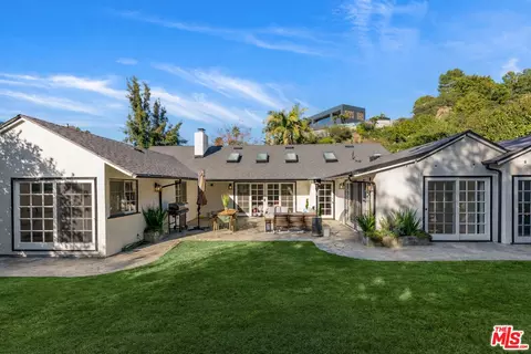 9540 Dalegrove Dr, Beverly Hills, CA 90210