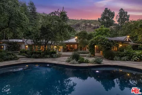 3099 Mandeville Canyon Rd, Los Angeles, CA 90049
