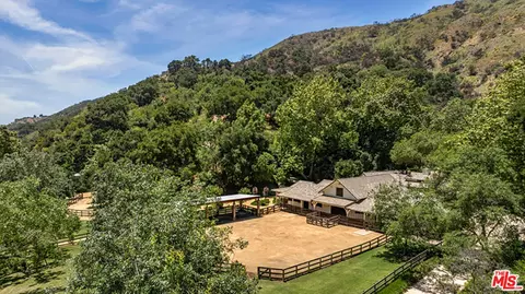 3099 Mandeville Canyon Rd, Los Angeles, CA 90049