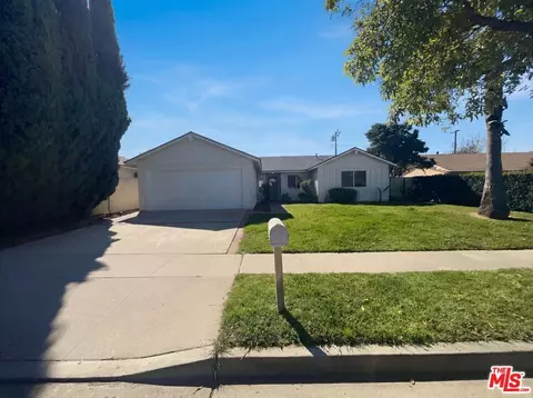 2136 Rosecrans St, Simi Valley, CA 93065