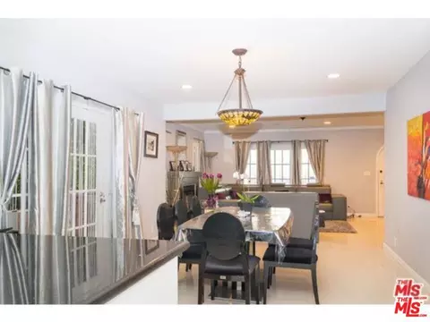 137 S Rexford Dr, Beverly Hills, CA 90212