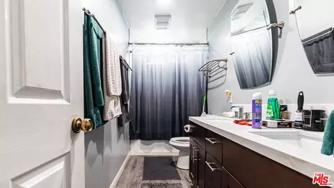 Bath - 650 Bluebell Pl, Oxnard, CA 93036 photo 1 of 5