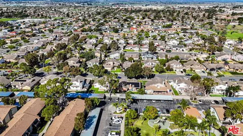 View/Area - 650 Bluebell Pl, Oxnard, CA 93036 photo 2 of 3
