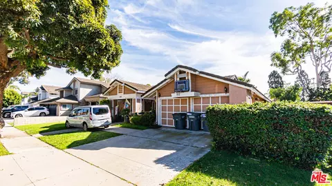 Exterior - 650 Bluebell Pl, Oxnard, CA 93036 photo 1 of 7