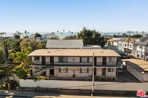 51 Thornton Ave, Venice, CA 90291