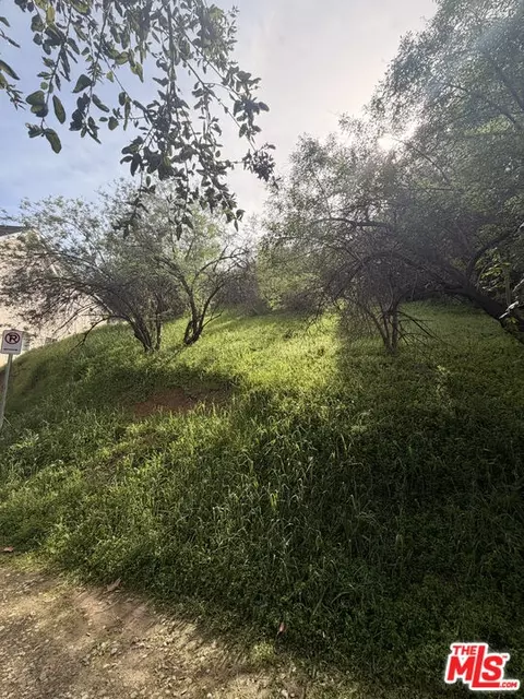 7122 High Cliff Trl, Tujunga, CA 91042 photo 6