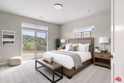 Bedroom - 29300 Horsethief Dr, Tehachapi, CA 93561 photo 3 of 3
