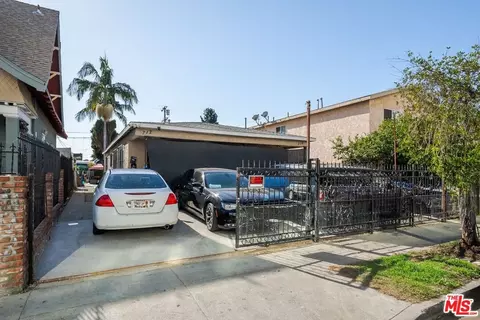 712 W 40th Pl, Los Angeles, CA 90037