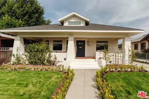 1317 W 48th St, Los Angeles, CA 90037