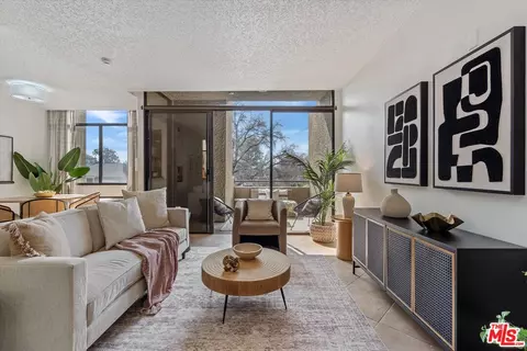 484 E California Blvd #36, Pasadena, CA 91106