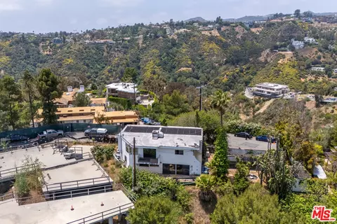 1830 Bel Air Rd, Los Angeles, CA 90077