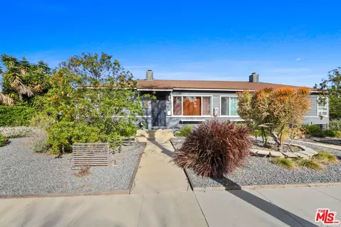 Exterior - 4201 E Jacinto Way, Long Beach, CA 90815 photo 2 of 13