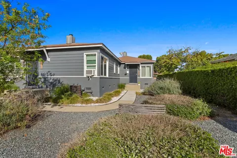 Exterior - 4201 E Jacinto Way, Long Beach, CA 90815 photo 6 of 13