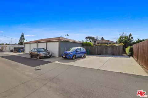 Exterior - 4201 E Jacinto Way, Long Beach, CA 90815 photo 13 of 13