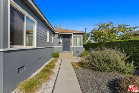 Exterior - 4201 E Jacinto Way, Long Beach, CA 90815 photo 7 of 13