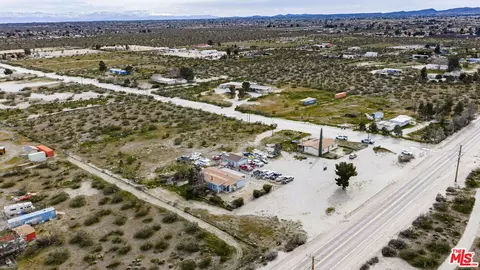 View/Area - 4120 La Mesa Rd, Phelan, CA 92371 photo 8 of 9