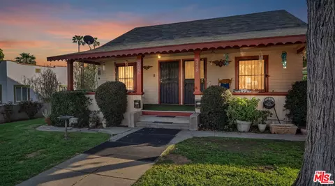 2346 Yosemite Dr, Los Angeles, CA 90041