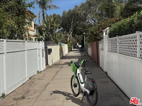 9 19th Ave, Venice, CA 90291 photo 16