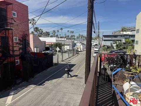 9 19th Ave, Venice, CA 90291 photo 12
