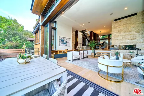 4209 Sea View Ln, Los Angeles, CA 90065