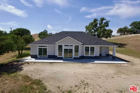 Exterior - 30460 Horsethief Dr, Tehachapi, CA 93561 photo 3 of 6