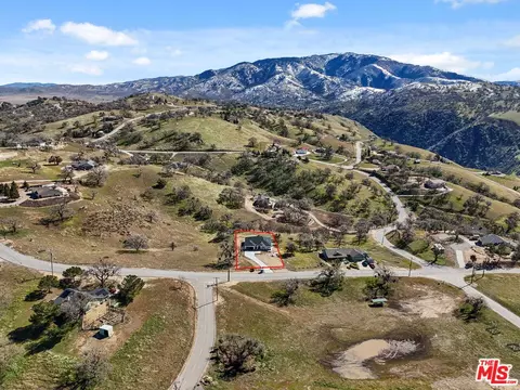 View/Area - 30460 Horsethief Dr, Tehachapi, CA 93561 photo 3 of 6