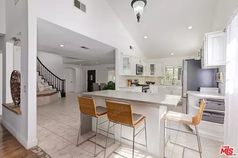 3813 Cedar Ave, Long Beach, CA 90807 photo 11