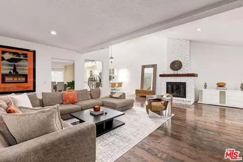 3813 Cedar Ave, Long Beach, CA 90807 photo 5