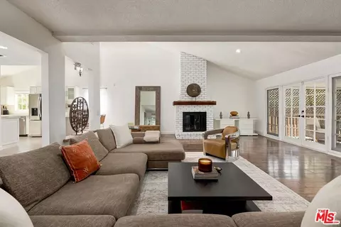 3813 Cedar Ave, Long Beach, CA 90807 photo 7