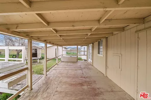 Exterior - 6425 Smoke Tree Rd, Phelan, CA 92371 photo 3 of 8