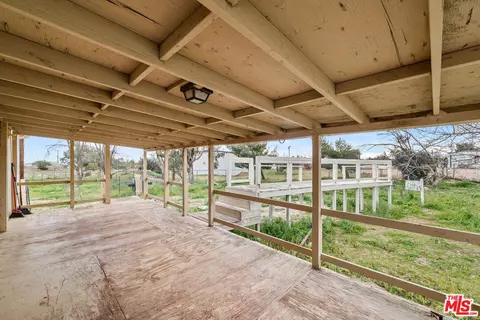 Exterior - 6425 Smoke Tree Rd, Phelan, CA 92371 photo 4 of 8