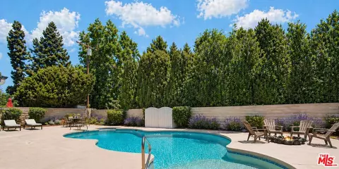 10200 Shoshone Ave, Northridge, CA 91325