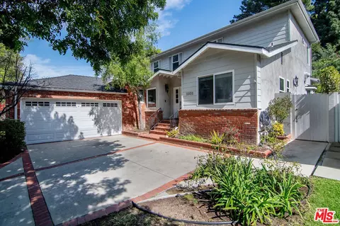 2332 Castle Heights Ave, Los Angeles, CA 90034