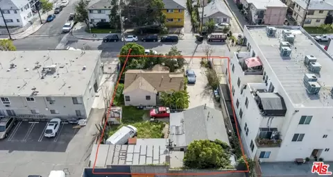 12009 Hart St, North Hollywood, CA 91605