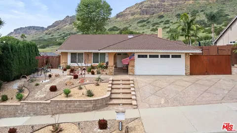 3173 Big Sky Dr, Thousand Oaks, CA 91360